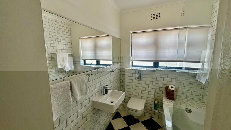 To Let 2 Bedroom Property for Rent in Sea Point Western Cape